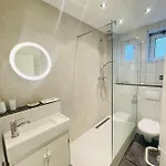 Geraeumige Maisonette Nahe Oelper Apartman